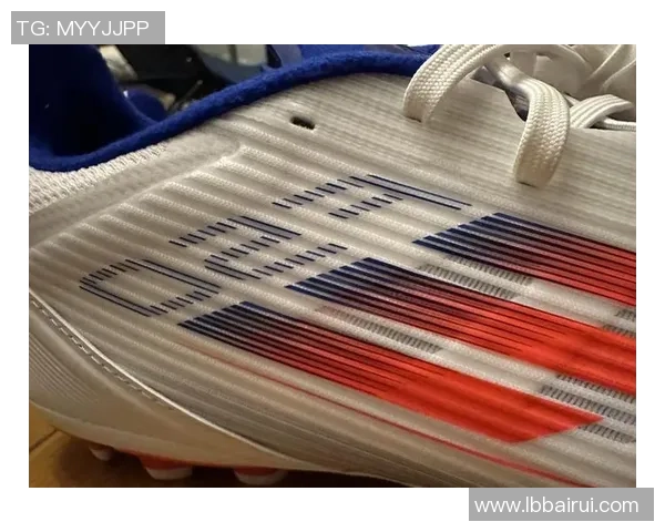 足球球星穿的顶级球鞋价值揭秘 你买得起吗